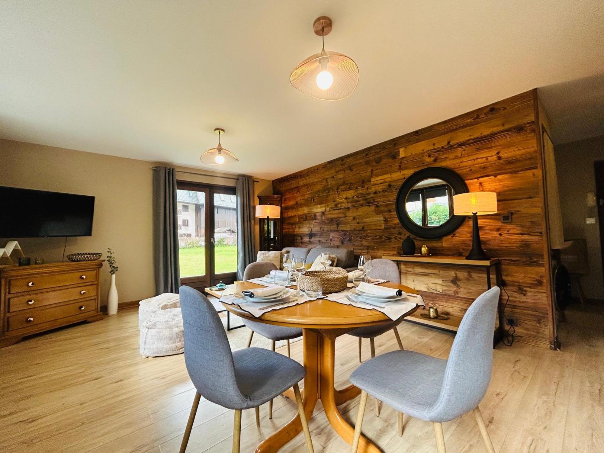 Appartement Style Chalet Avec Grande Terrasse Et Parking Prive 霞慕尼 外观 照片